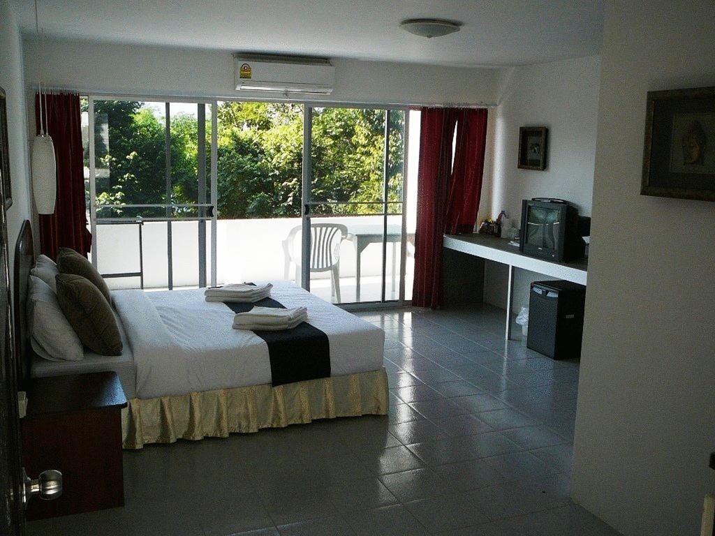 Karon Cliff Contemporary Boutique Bungalows Hotel Екстериор снимка